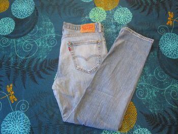 Jean Levi’s 541 coupe droite Athletic Taper Fit Taille 42 W33 L32 Bleu clair délavé (J241)