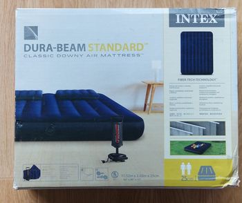 Matelas gonflable pour 2 personnes neuf avec pompe incluse