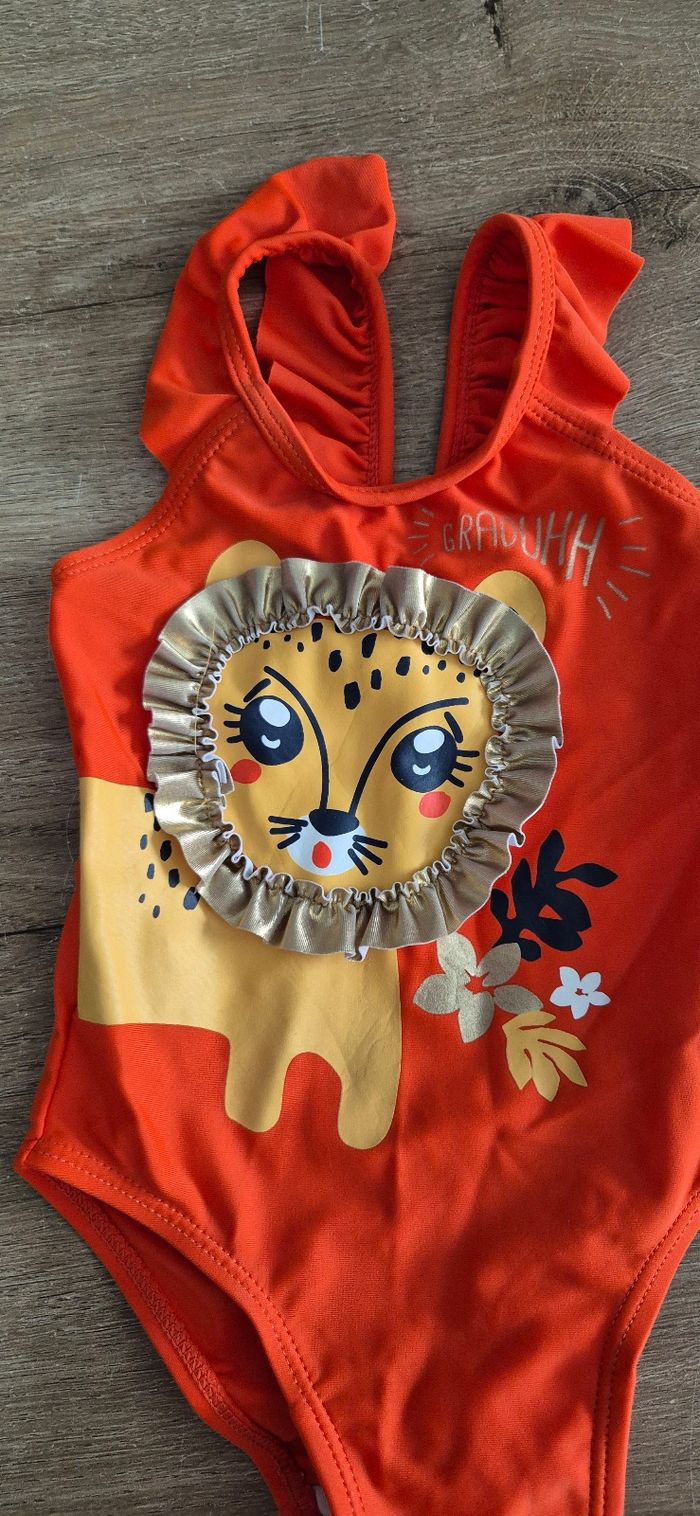 Maillot de bain 12 mois 🦁 - photo numéro 2
