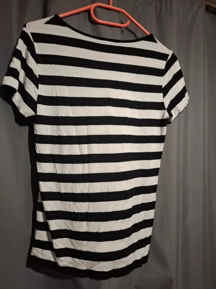 T shirt zebré taille 2 - photo numéro 3
