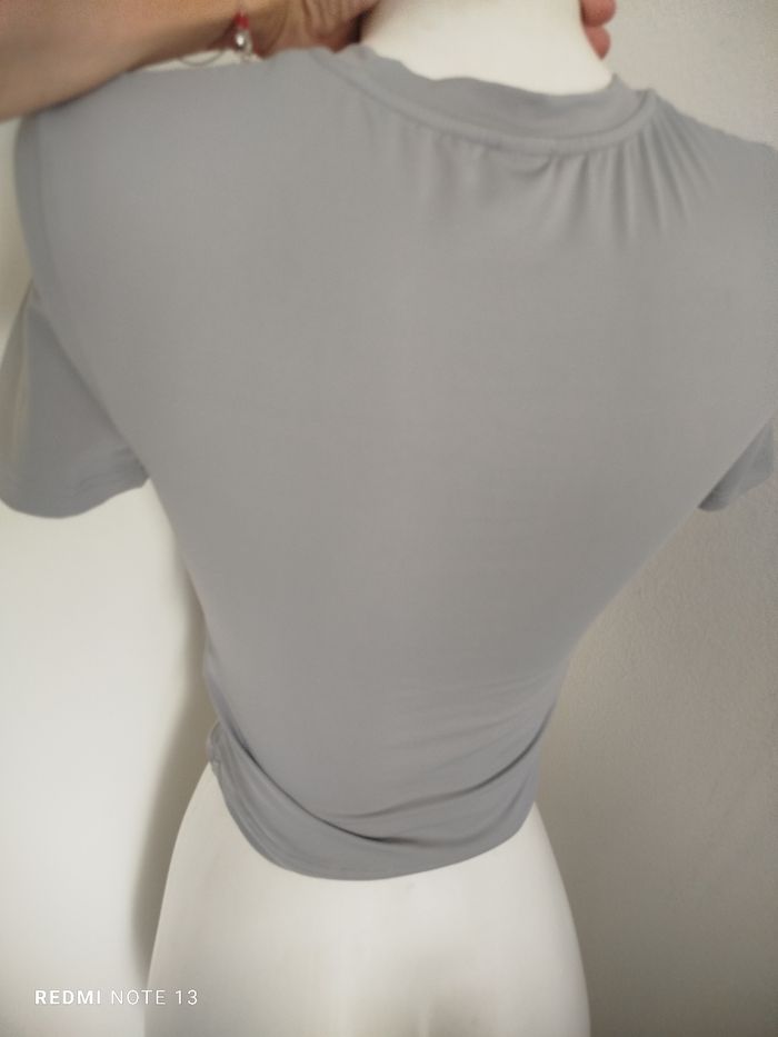 #kytieXSfemme. Tee-shirt court manches courtes taille XS - photo numéro 4