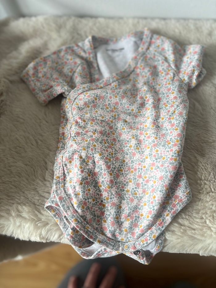 Lots de 3 bodies manche courte - photo numéro 3