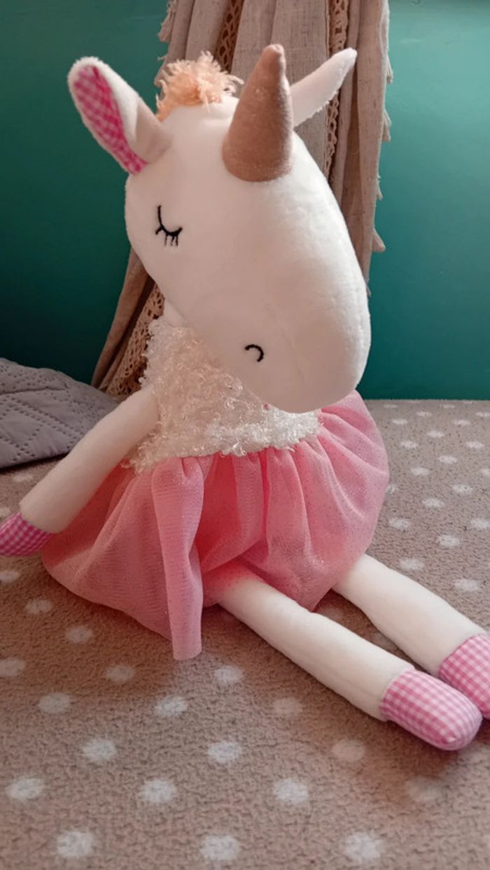 Superbe peluche licorne - photo numéro 2