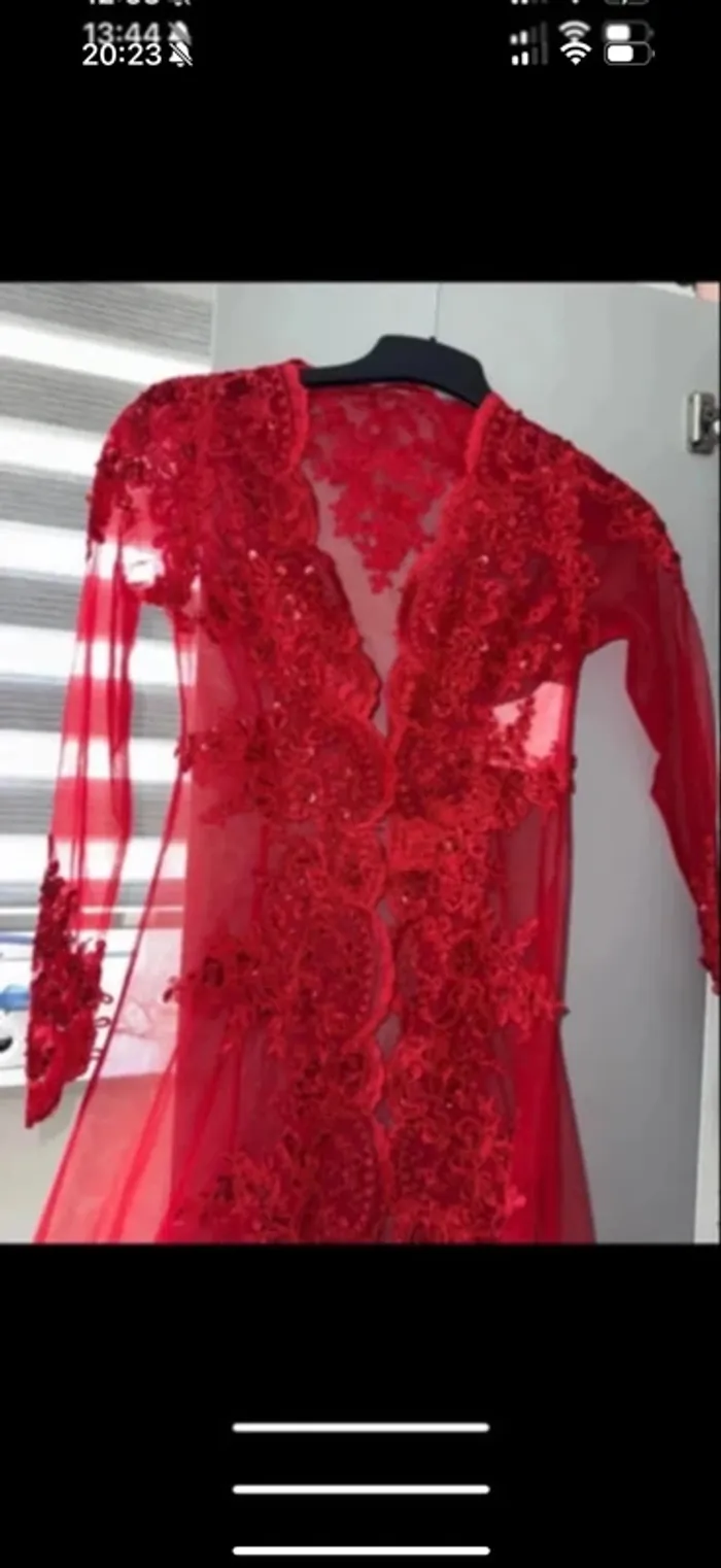 Caftan taille xs a mettre sur une autre robe - photo numéro 4