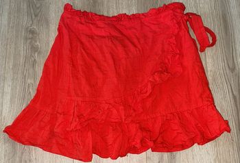 Jupe rouge courte taille M