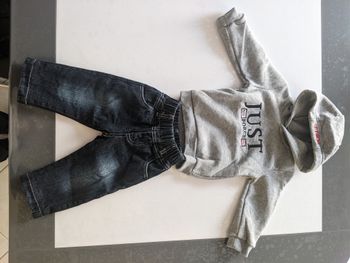 Ensemble sweat + jean 6 mois