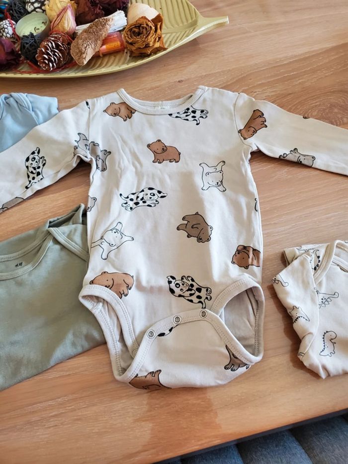 Lot de 6 bodies ML taille 24 mois H&M - photo numéro 6