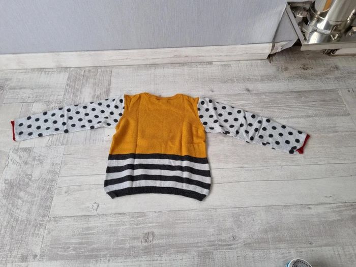 Pull en Taille 4 ans - photo numéro 2