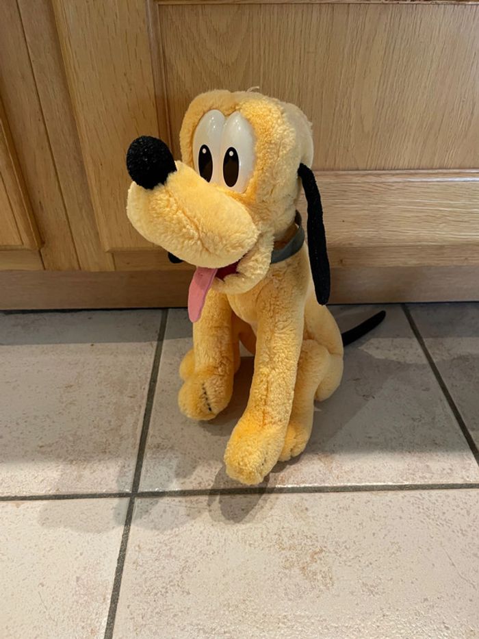 Peluche Pluto Disney - photo numéro 2