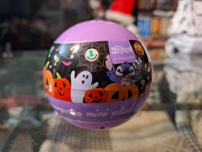 Peluche surprise Stitch Halloween Squelette primark - photo numéro 2