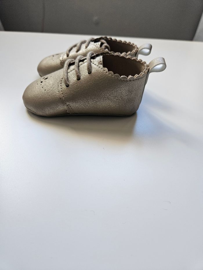 Chaussure - photo numéro 2