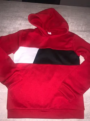 Sweat-shirt 13-14 ans