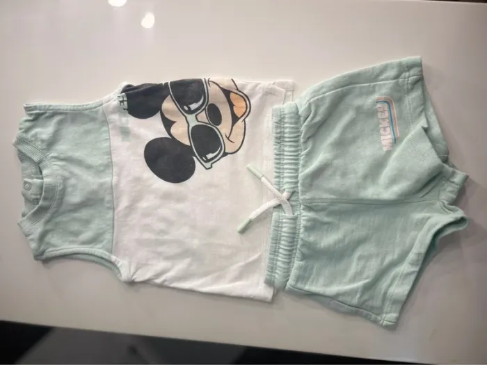 Ensemble Mickey