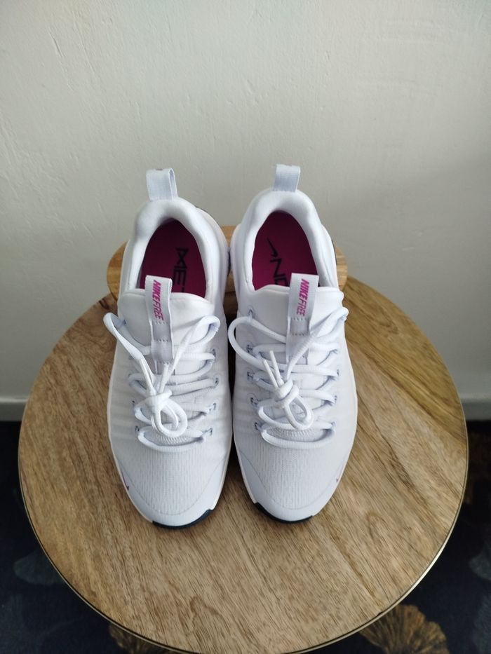 Baskets Nike T 38 - photo numéro 2