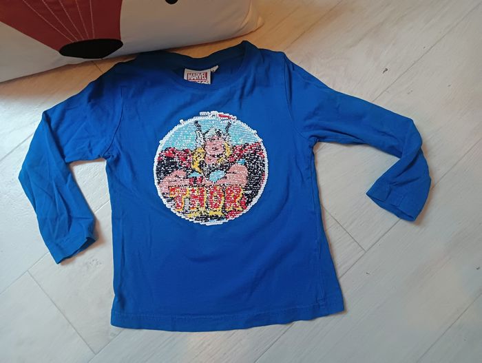 Haut Marvel 4 ans garçon - photo numéro 2