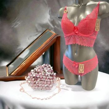 Splendide ensemble lingerie 95B et L