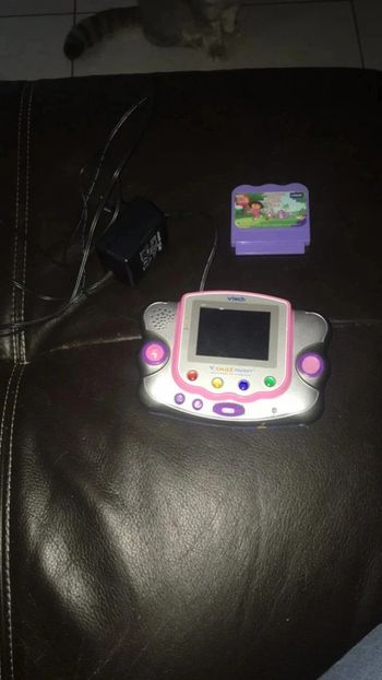 Vtech smile pocket + 1 jeux