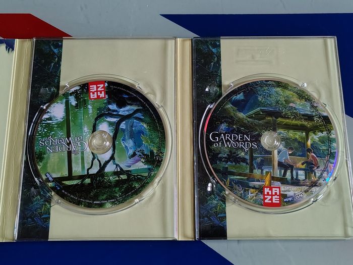 COMBO Collector Blu Ray + DVD Garden of the Words (Makoto Shinkai) RARE - photo numéro 6