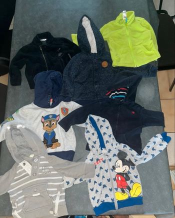 Lot de vêtements garçon 2-3 ans