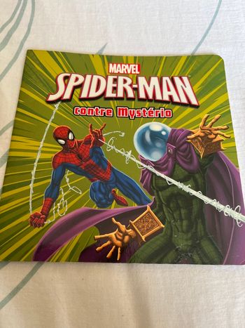Livre Spiderman contre mysterio Marvel