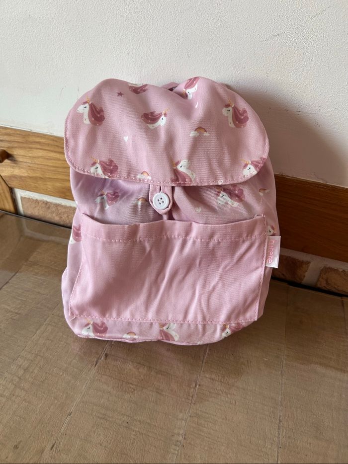 Sac à dos neuf - photo numéro 4