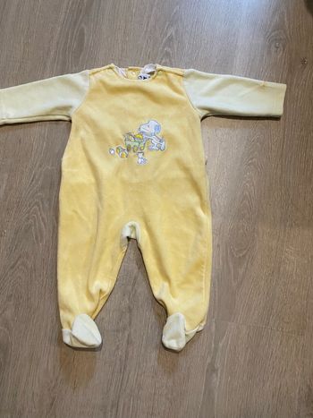 Pyjama snoopy en 3 mois