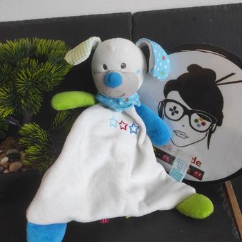 Doudou chien blanc bleu rouge vert mouchoir Lief lifestyle étoiles bandana