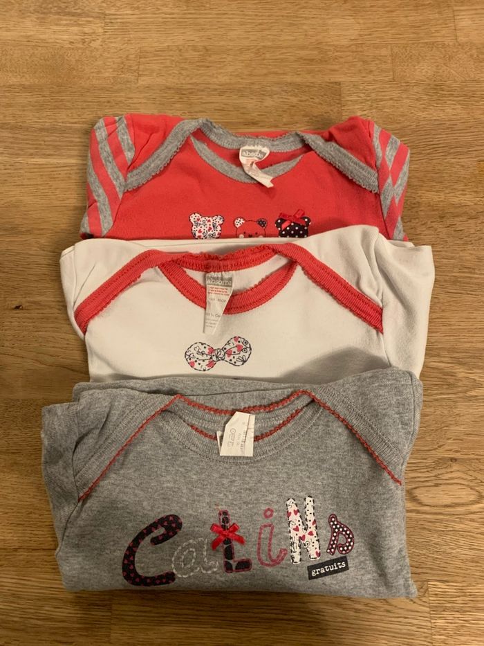 Lot de 3 bodies 👶🏻 Absorba