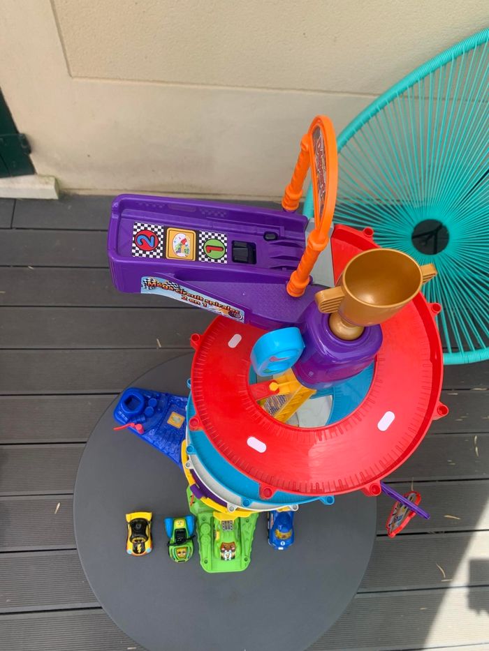 Vtech MegaTour spirale circuit 2 en 1 tut tut bolide + 4 véhicules parfait état - photo numéro 3