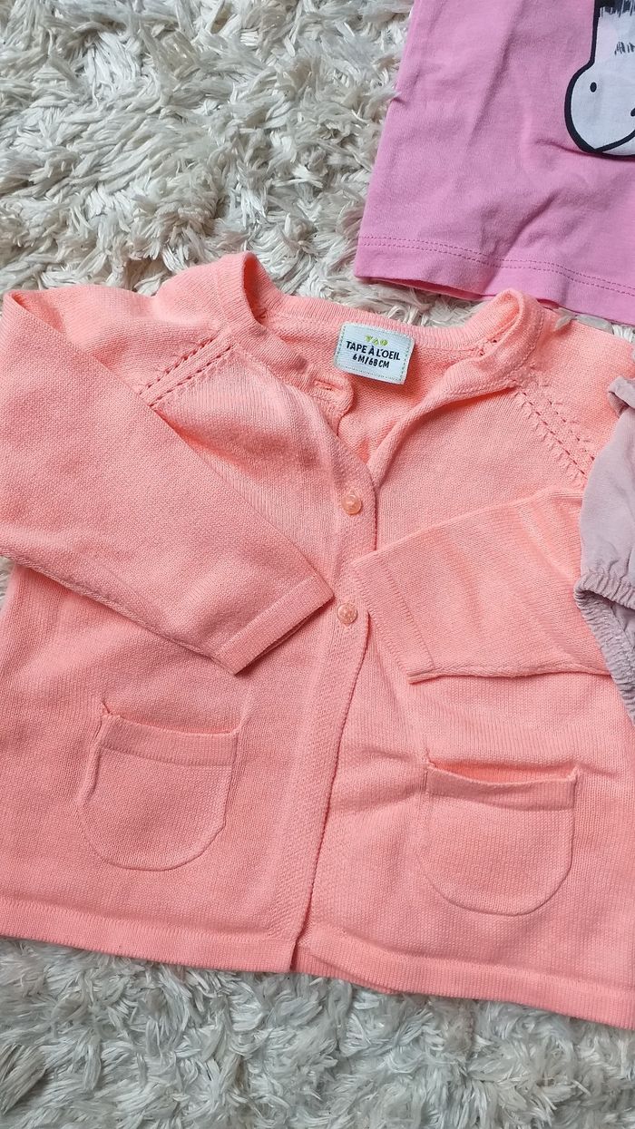 Lot de 6 vêtements - photo numéro 2