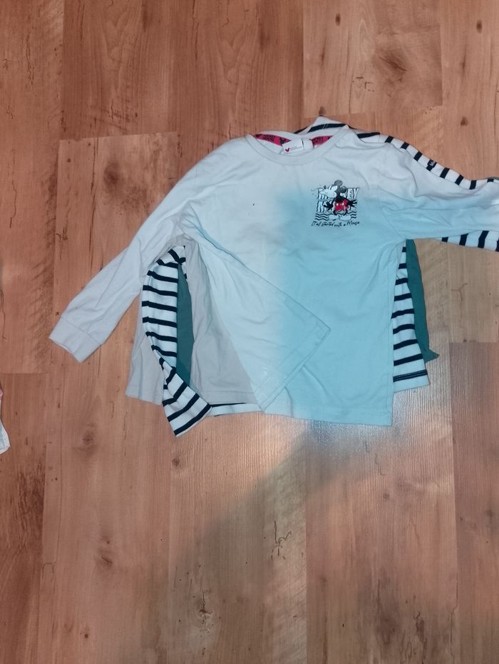 lot d e4 tee shirt enfants 5ans