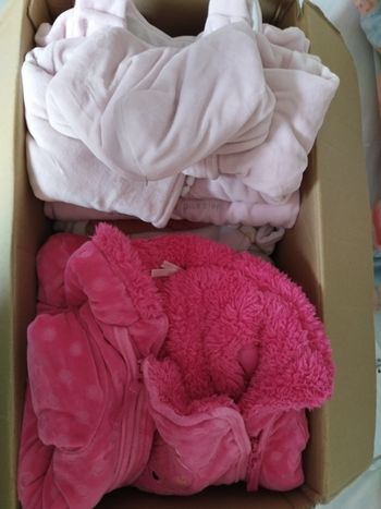 Lot  26 pièces 1 mois fille