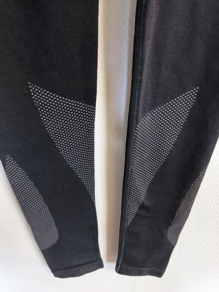 Ensemble de sport - photo numéro 3