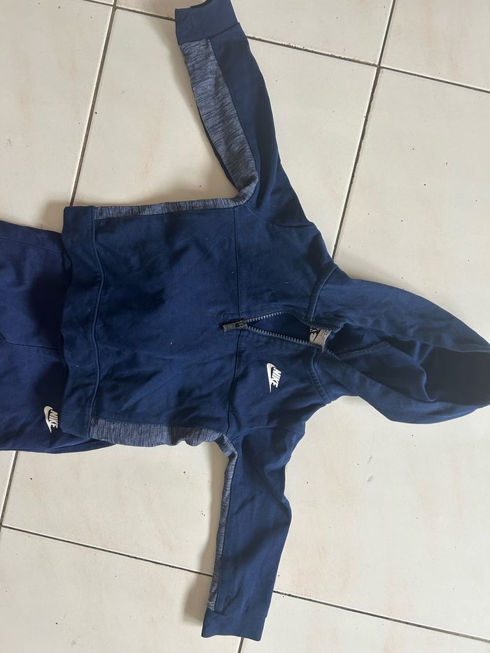 Ensemble jogging Nike 18/24 mois - photo numéro 4