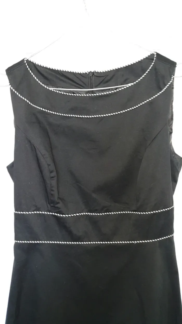 Jolie petite robe noire t40 Camaïeu