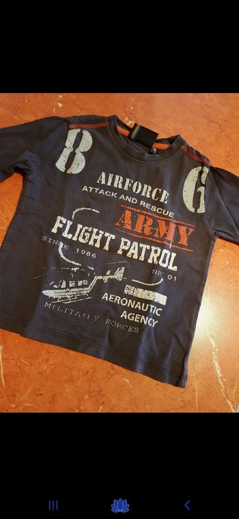 T.shirt garçon taille 3 ans