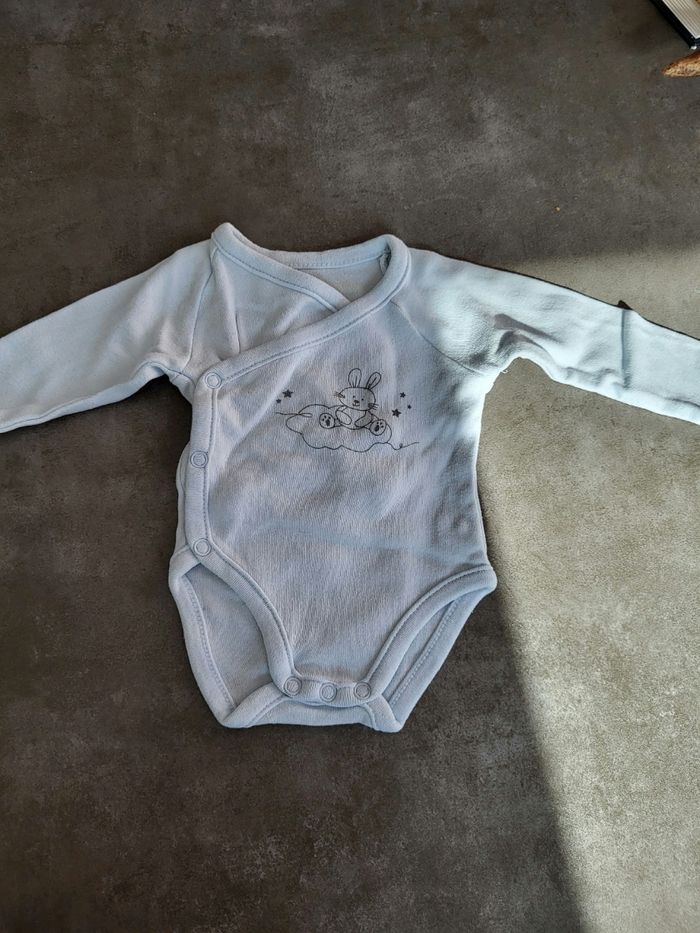 Lot de bodies naissance et 1 pantalon - photo numéro 5