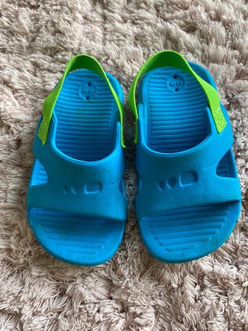 Sandale Nabaiji taille 19-20