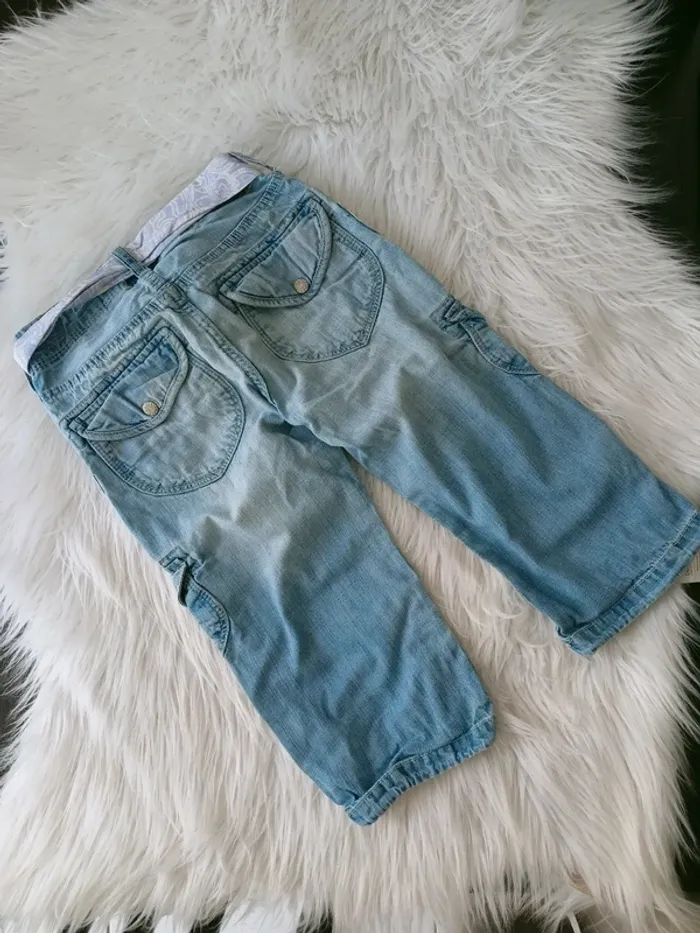 Pantacourt bleu ciel avec ceinture 6/7ans 122cm - photo numéro 3