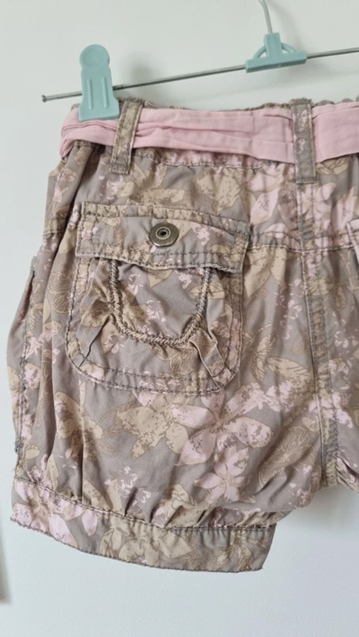 Short fleurs taille 3ans taille reglable - photo numéro 7