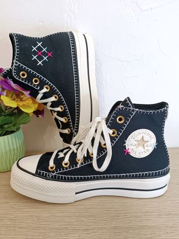 Converse plateforme et broderies