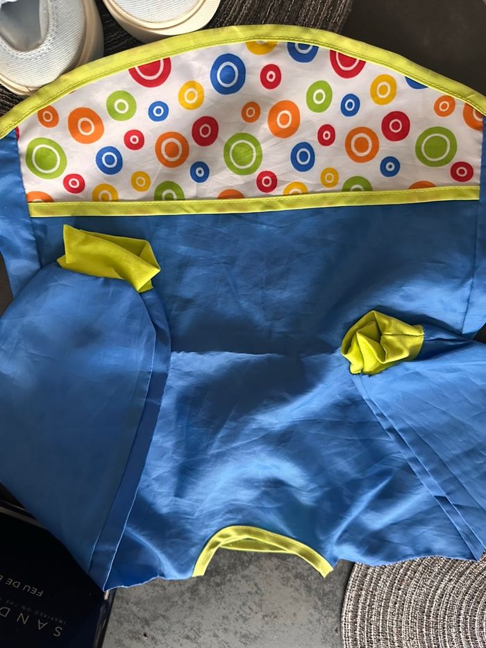 2 tabliers ou bavoirs IKEA - photo numéro 2