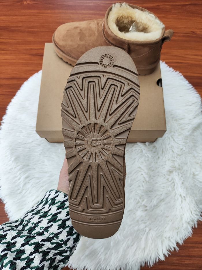 Originais Bottes UGG Classic Ultra Mini Bordeaux 40 - photo numéro 5