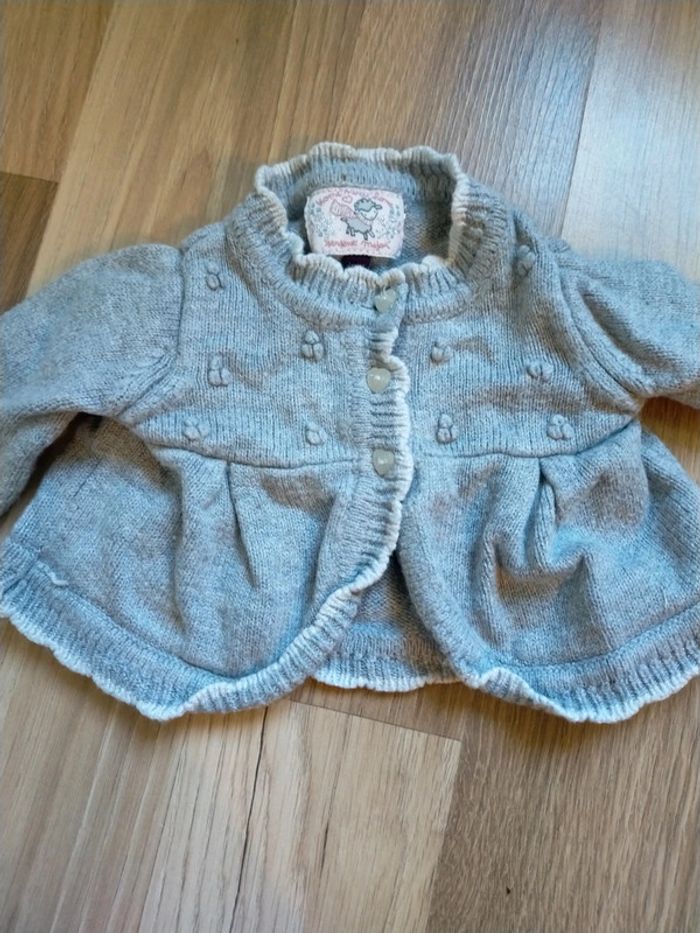 Lot 6 gilets 3 mois - photo numéro 4