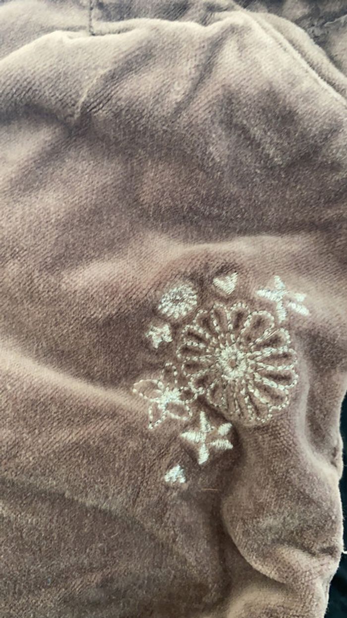 Pantalon 6 mois - photo numéro 3