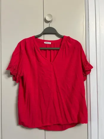 T shirt cache cache