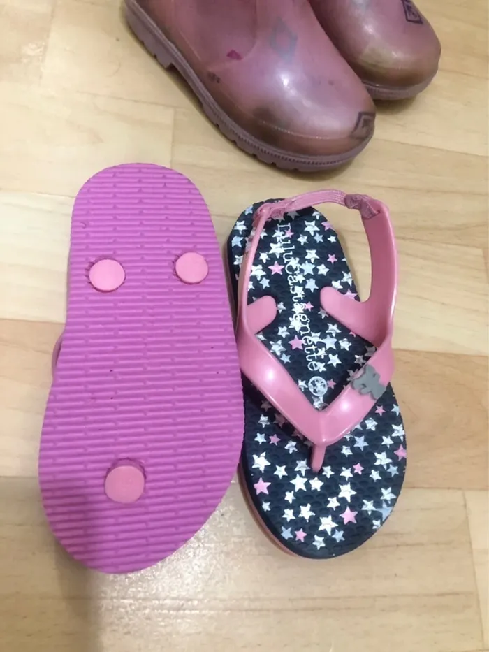 Lot de sandales et bottes de pluie fille 24-25 - photo numéro 3