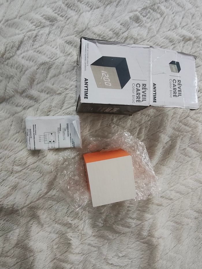 Réveil carré - photo numéro 2