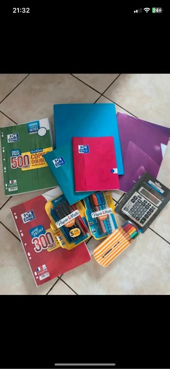 Lot fournitures scolaire non utilisées