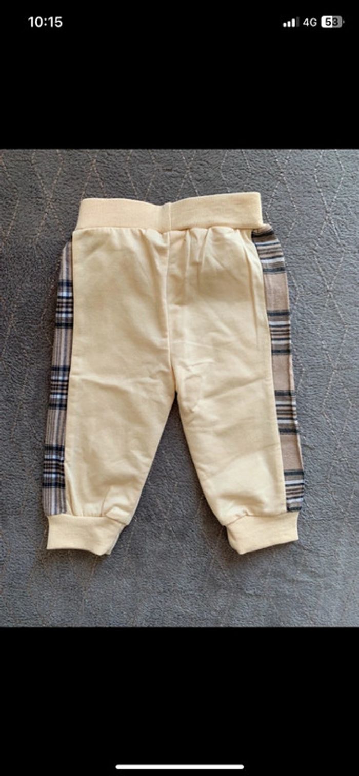 Pantalon jaune garçon taille 6/9 mois - photo numéro 2